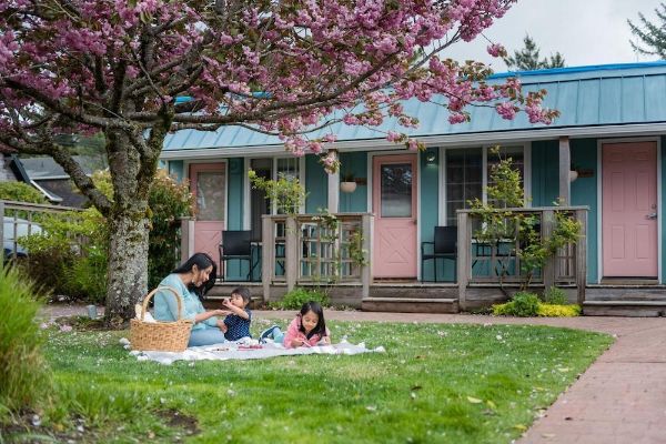 Inn at Haystack Rock (Cannon Beach)
